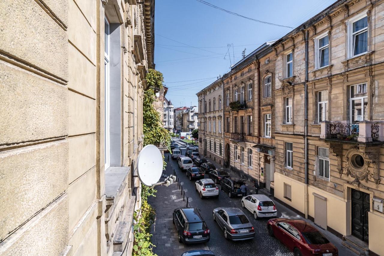 Inshiapartments On Popovycha Str リヴィウ エクステリア 写真