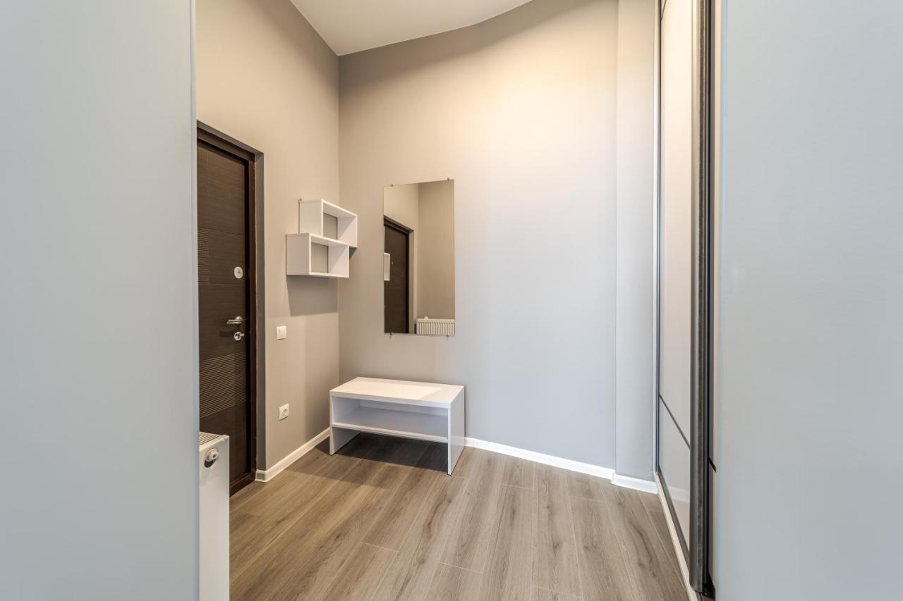 Inshiapartments On Popovycha Str リヴィウ エクステリア 写真