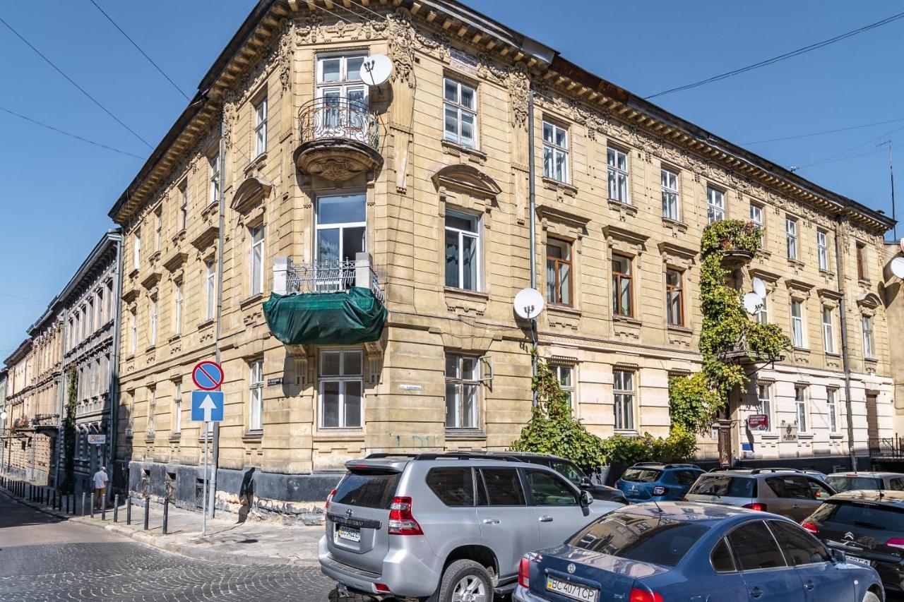 Inshiapartments On Popovycha Str リヴィウ エクステリア 写真